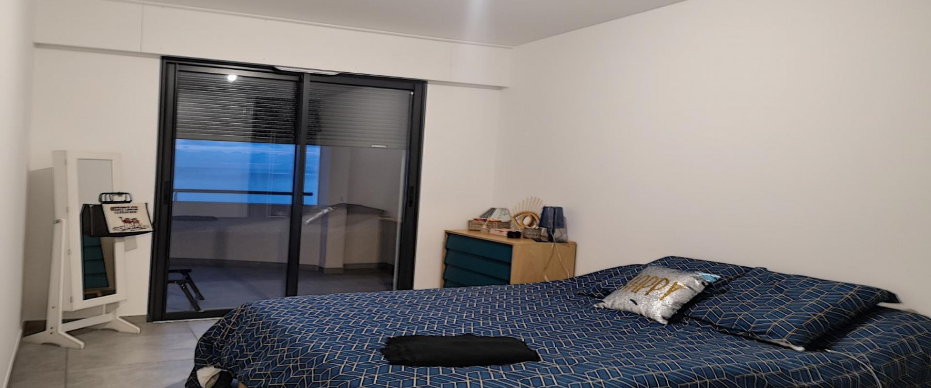 F2 à louer immeuble Chenançon  Parc Impérial  chambre