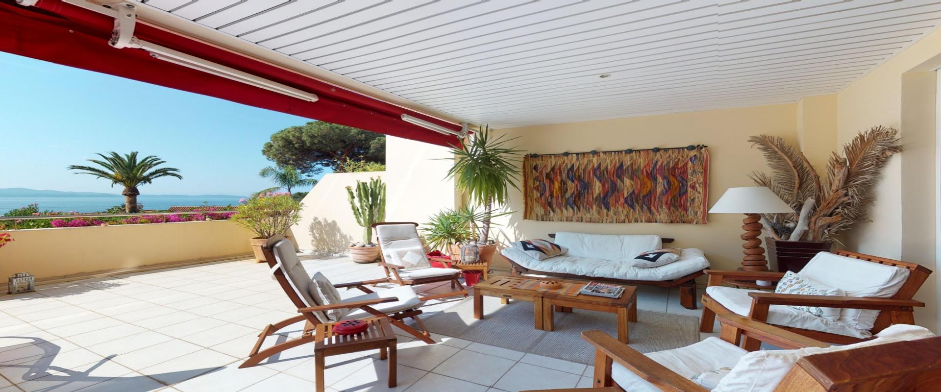 AJACCIO, Résidence du Parc Impérial, F3 de 80m2 vue mer, magnifique terrasse