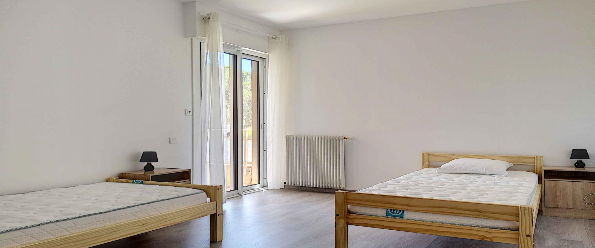 F3  meublé à louer Finosello chambre double 