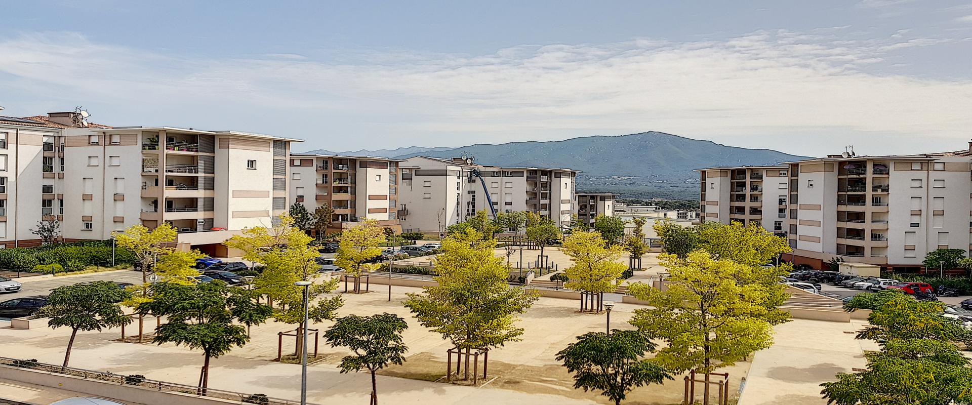 F4 à louer Atrium le Nerval vue depuis appartement