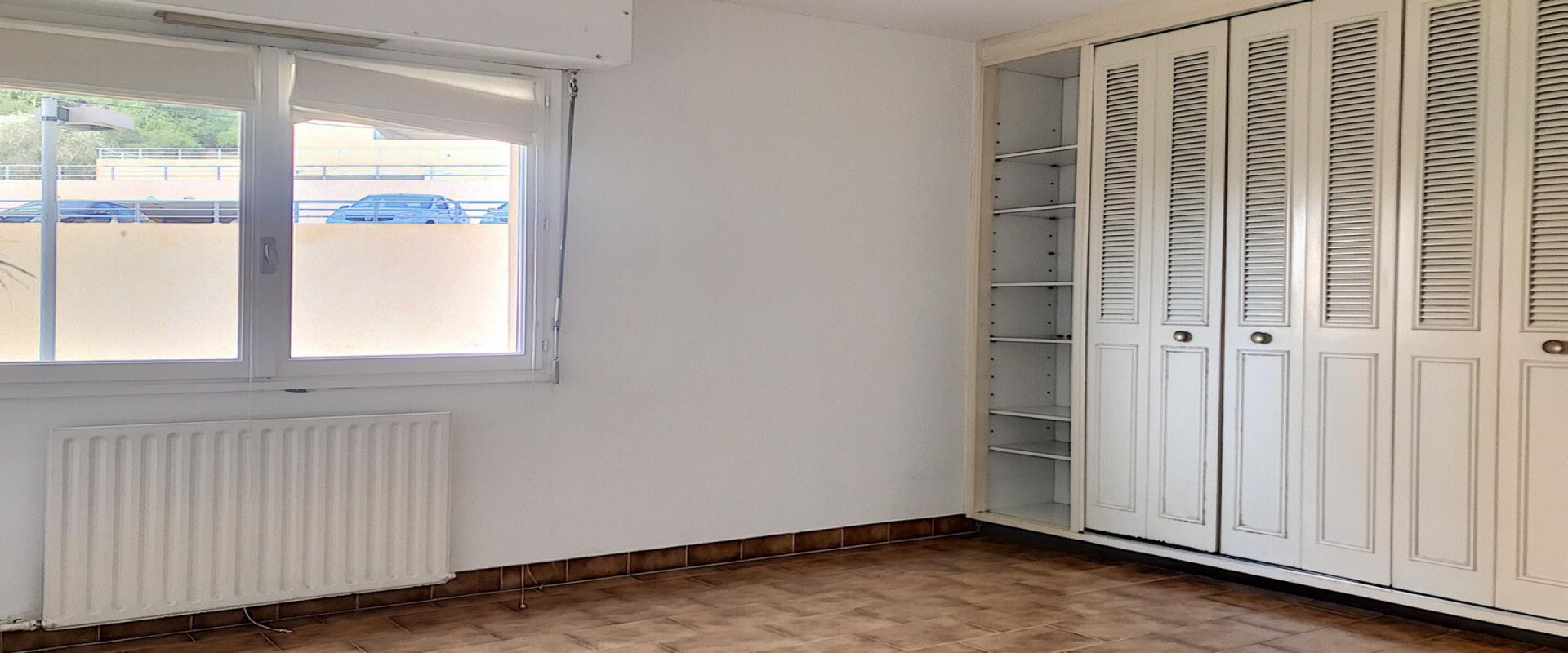 ***NOUVEAU PRIX***En Corse, à AJACCIO, vente d'un appartement F4 de 86 m² sur la route des SANGUINAIRES