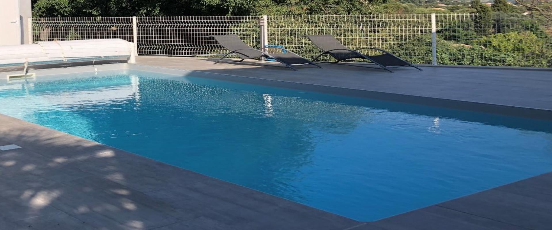 Coup de coeur, AFA villa jumelée d'un seul côté avec piscine  privative