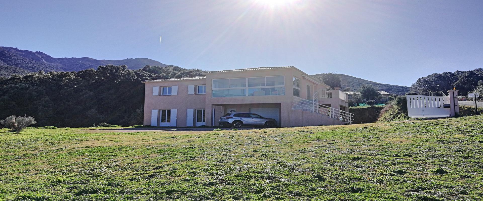 Une maison de village à Petreto, très beau volumes, idéal gîte ou famille nombreuse