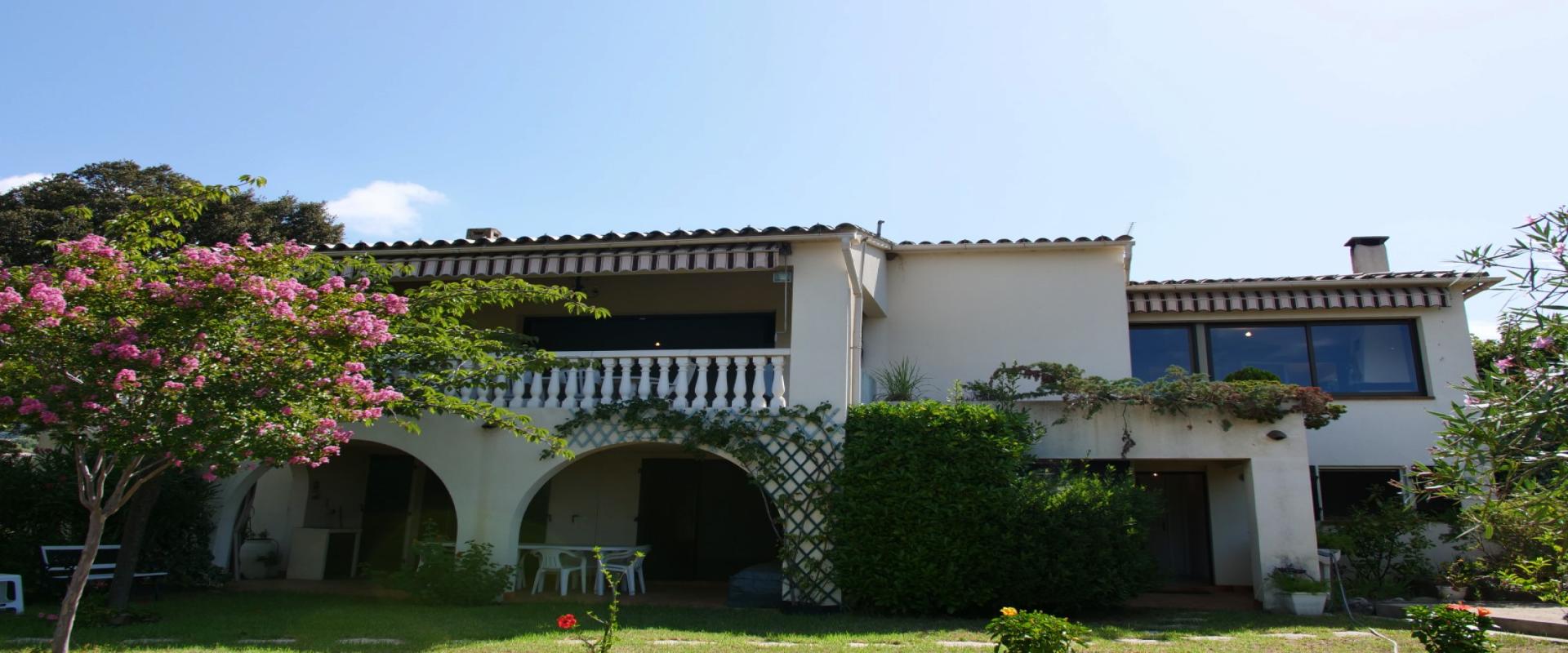 VILLA + F2/F3 Bastelicaccia vue mer