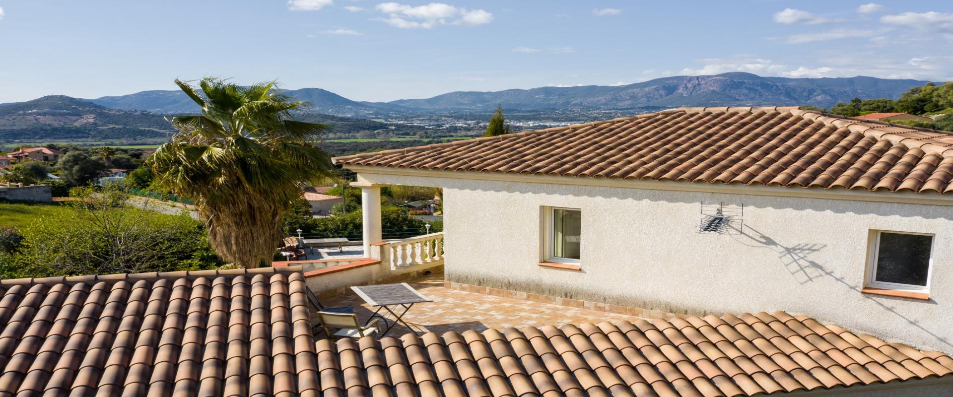 Une Villa avec piscine et dépendance à vendre-Bastelicaccia