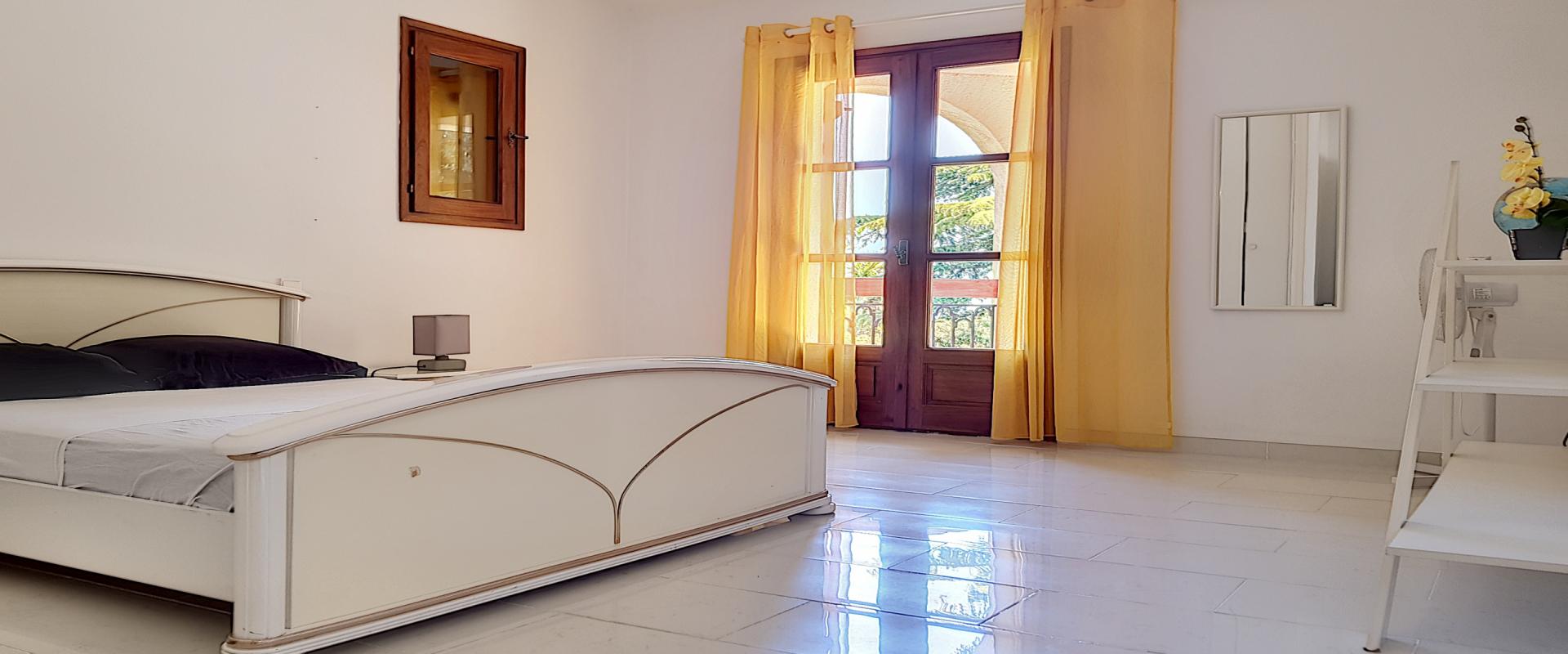 A louer villa Salario chambre blanche