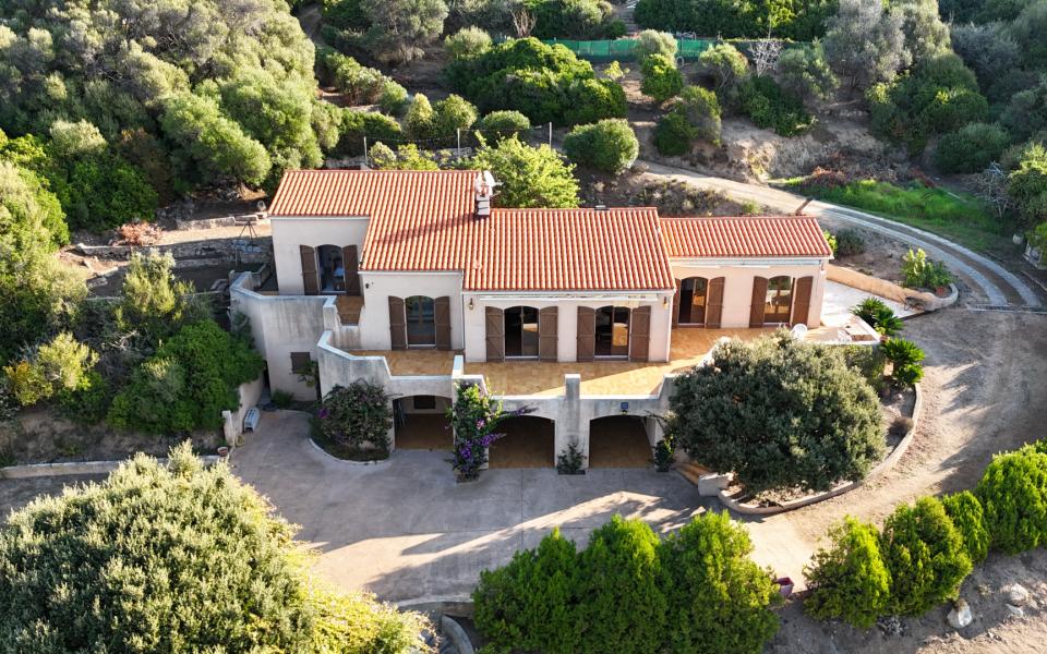 VILLA A VENDRE SAGONE ROUTE DE CARGESE