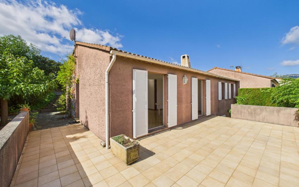 A VENDRE VILLA PROCHE AJACCIO