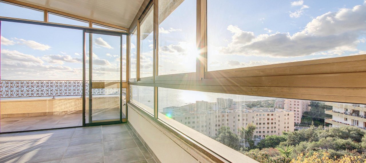 F4-5 Duplex à vendre sur la route des Sanguinaires -Ajaccio