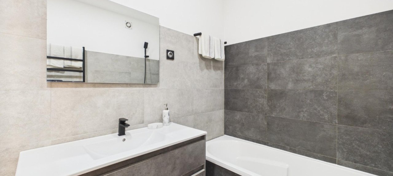 A vendre appartement F3 rénové proche Centre Ville