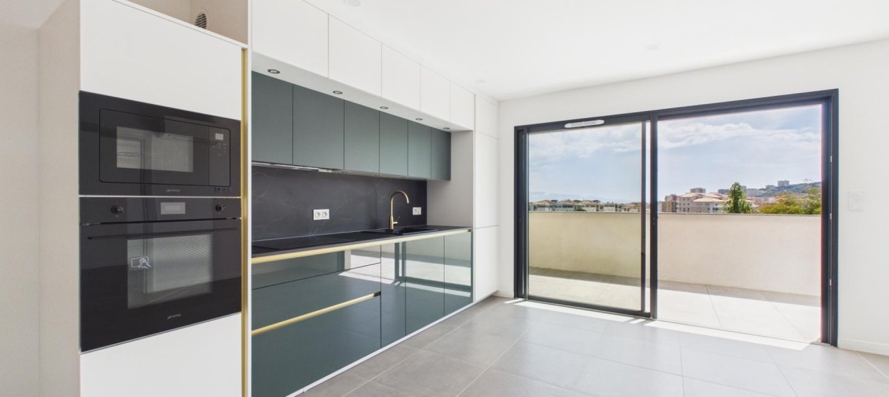 A vendre F4 Duplex Neuf proche Centre ville