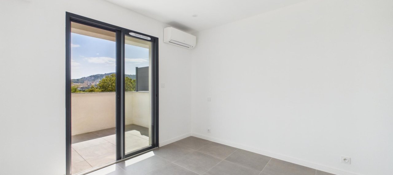 A vendre F4 Duplex Neuf proche Centre ville