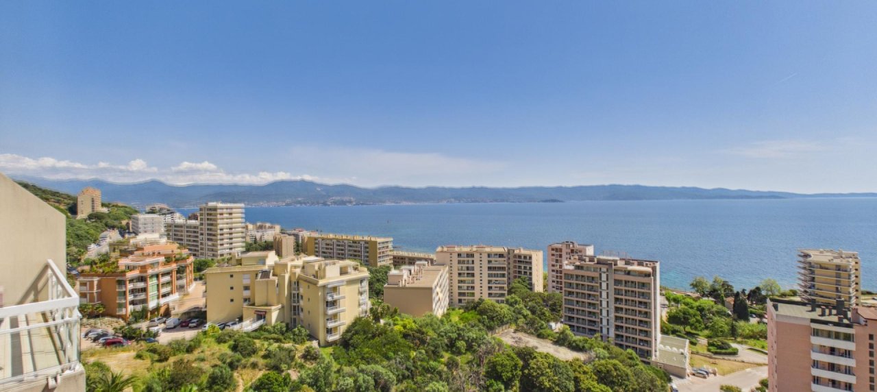 A vendre F5 Duplex Route des Sanguinaires