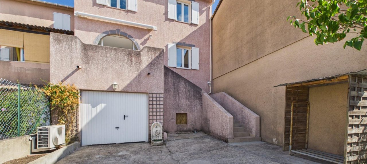 A VENDRE VILLA LES HAUTS DE MEZZAVIA