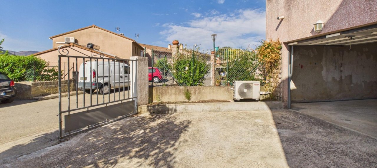 A VENDRE VILLA LES HAUTS DE MEZZAVIA