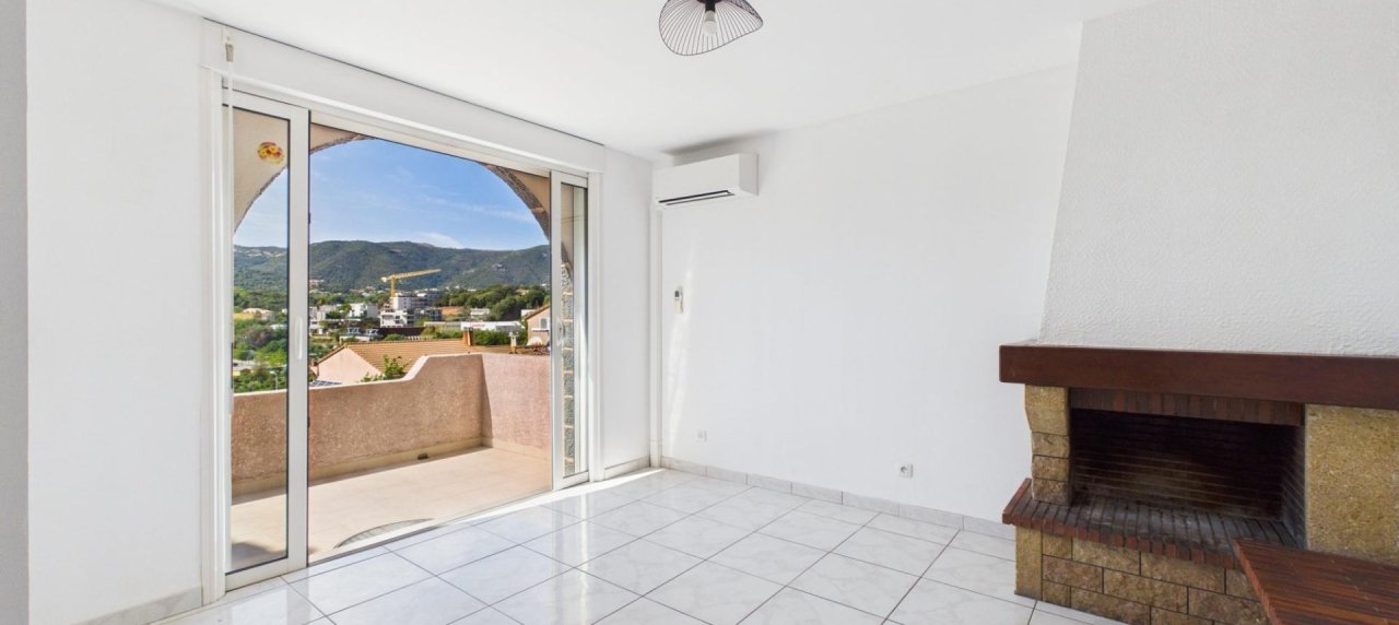 A VENDRE VILLA LES HAUTS DE MEZZAVIA