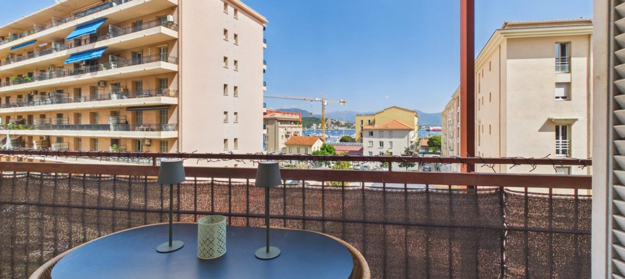 A VENDRE F3 QUARTIER ST JEAN