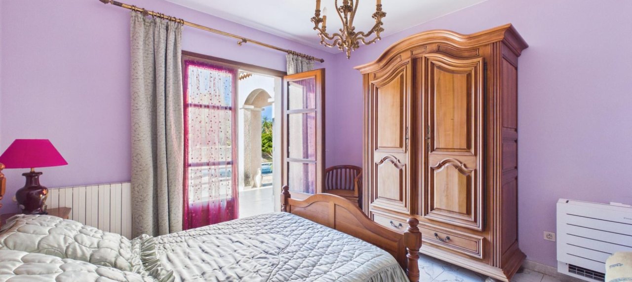 A VENDRE VILLA F4/5 AVEC PISCINE A AFA
