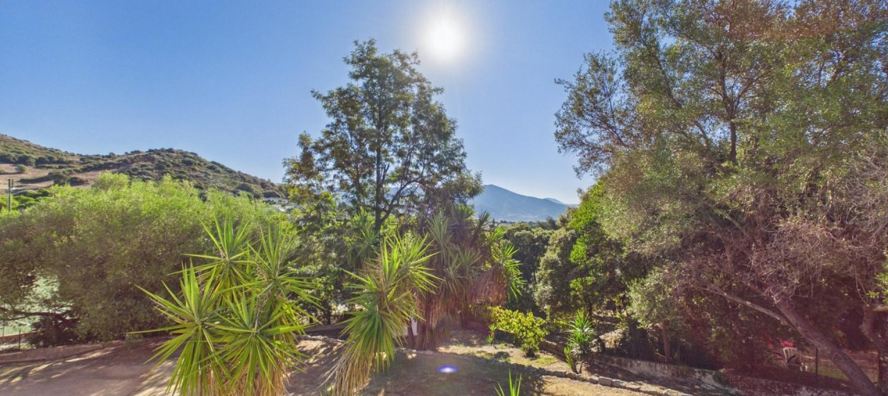 A VENDRE VILLA F4/5 AVEC PISCINE A AFA