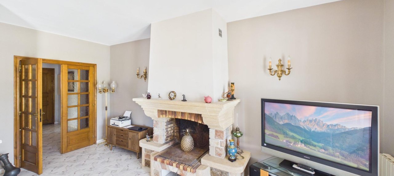 A VENDRE VILLA F4/5 AVEC PISCINE A AFA