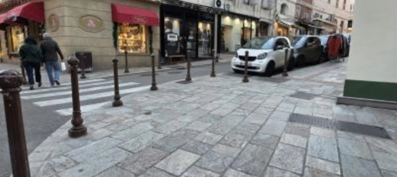 Ajaccio centre-ville location Local commercial - Emplacement N°1