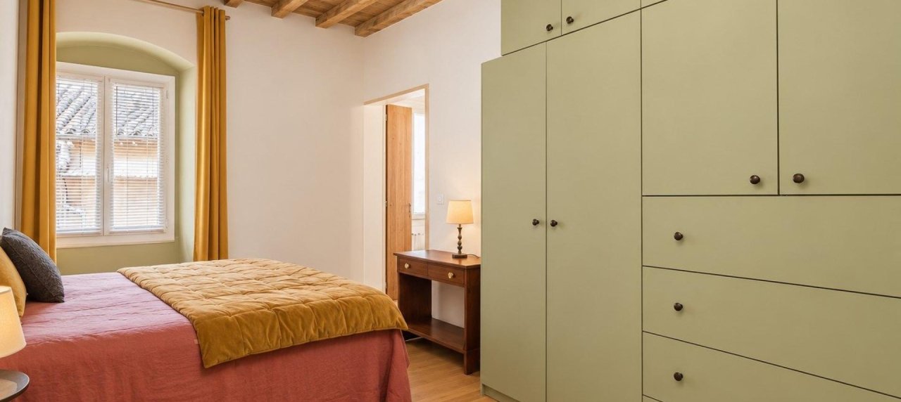A VENDRE F3 CHARMANT AVEC TERRASSE - VIEILLE VILLE AJACCIO
