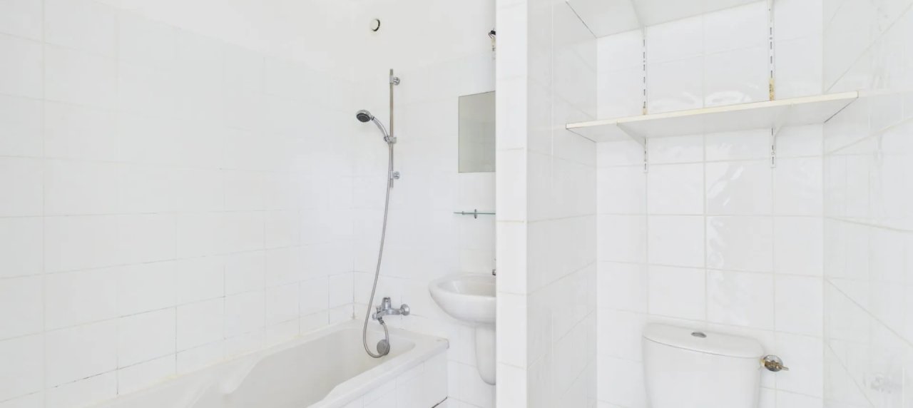A VENDRE F2 AVEC TERRASSE LD PISCIA A PERI