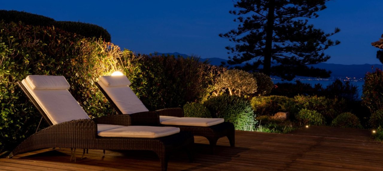 Ajaccio - F4 Sanguinaires - Jardin nuit