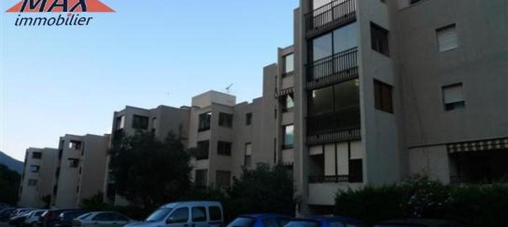 CORSE AJACCIO LOCATION ESTIVALE F2 VUE MER CENTRE VILLE AVEC  TERRASSE - saisonniere - vacances