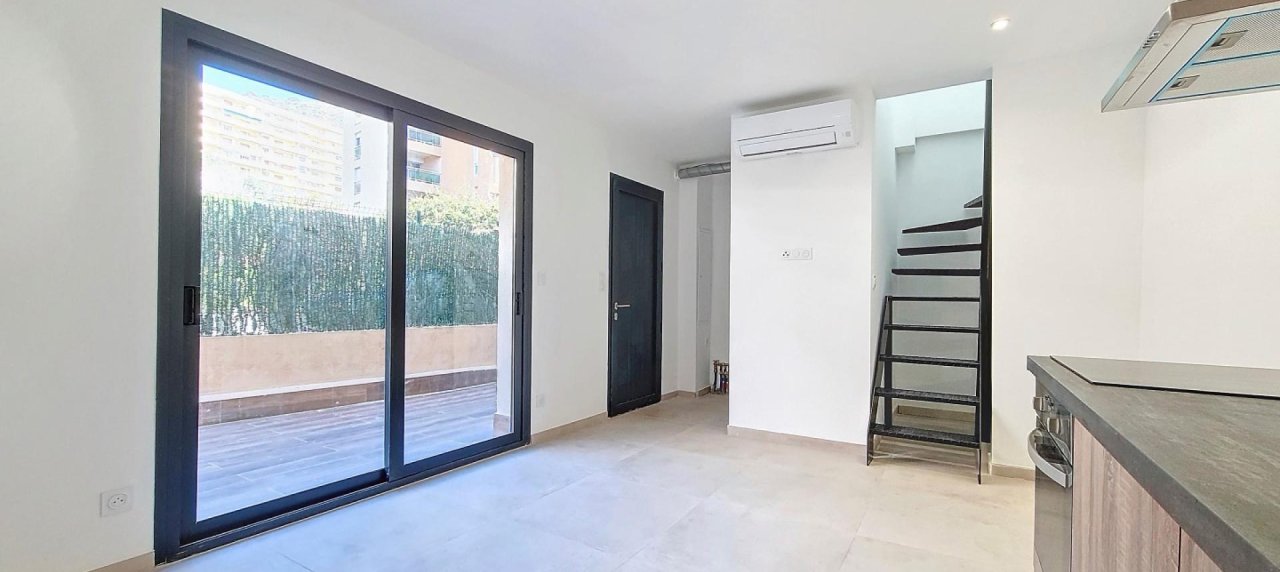 F2 duplex  à louer secteur Sanguinaires à Ajaccio