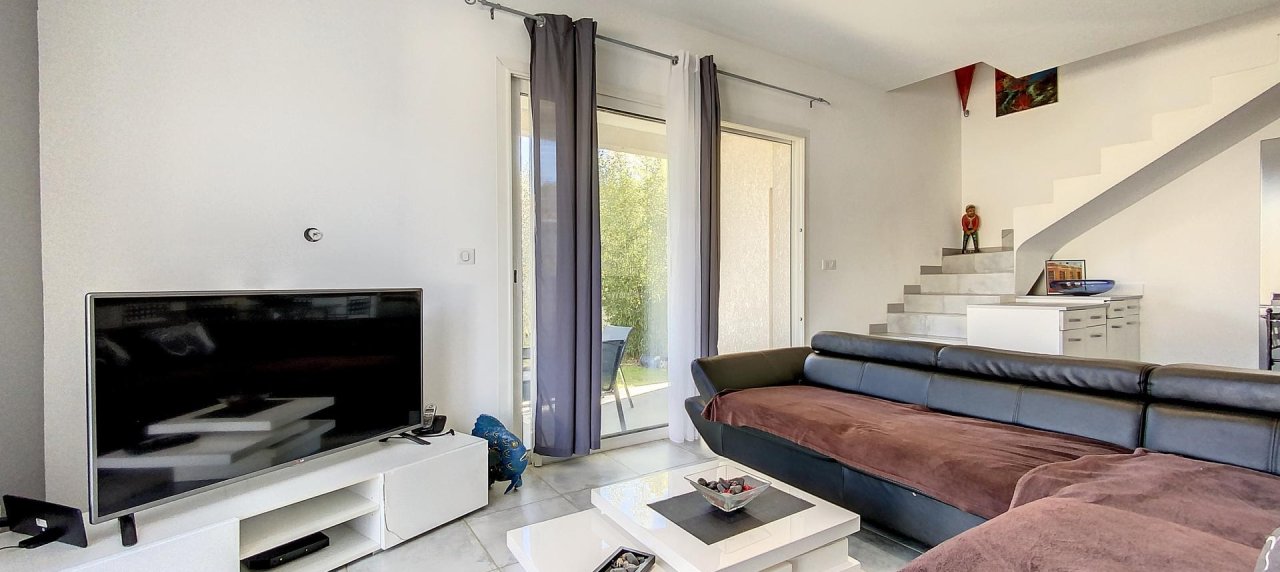 Maison mitoyenne F3 à vendre avec jardin - Ajaccio Finosello