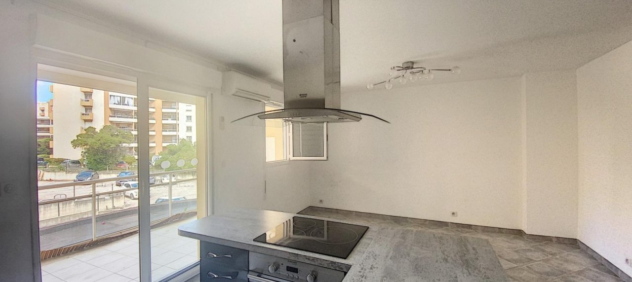 VENTE APPARTEMENT F2 - FINOSELLO - GRANDE TERRASSE