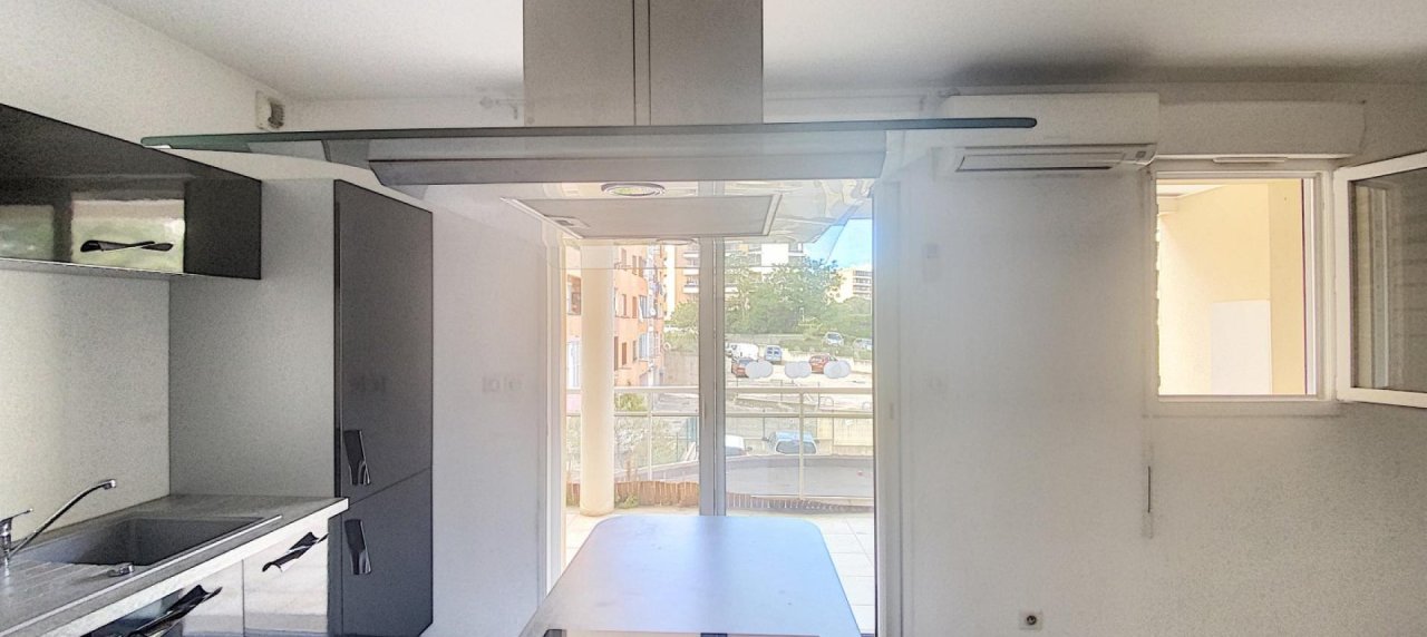 VENTE APPARTEMENT F2 - FINOSELLO - GRANDE TERRASSE