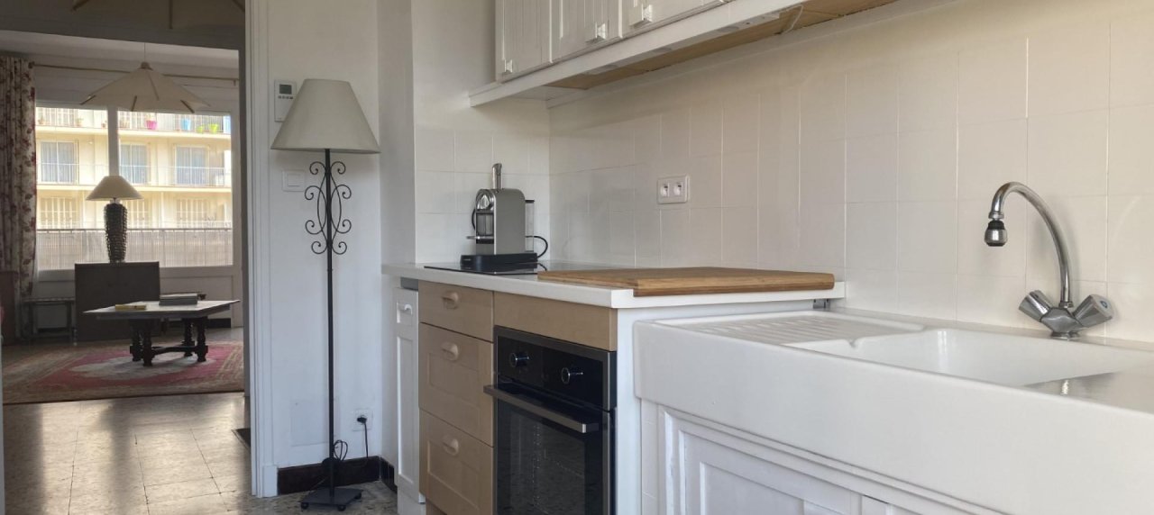 En Corse à Ajaccio dans le secteur du Loretto, quartier des Palmiers, un F2 de 60m²