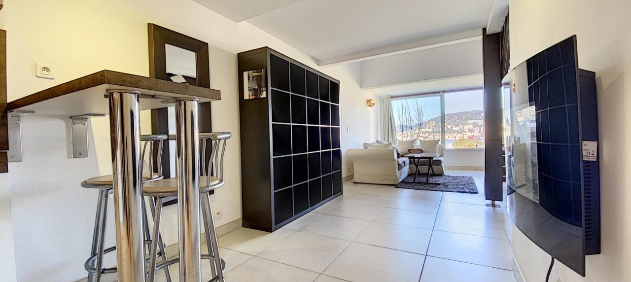 à vendre f2 duplex aspretto sejour2