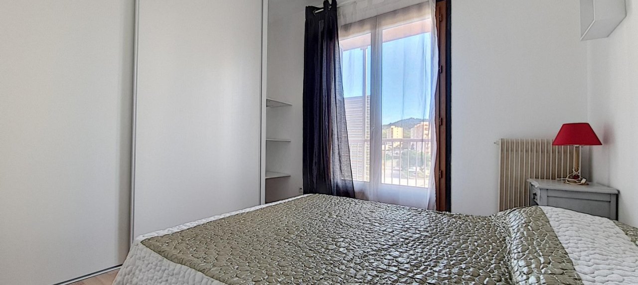 F2 meublé à louer Pietralba chambre