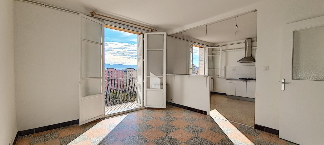 Vente appartement F2 dernier étage Avenue Kennedy