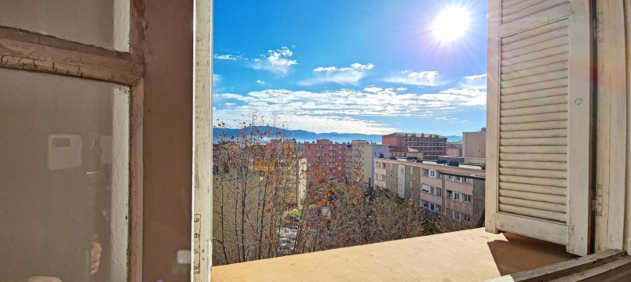 Vente appartement F2 dernier étage Avenue Kennedy