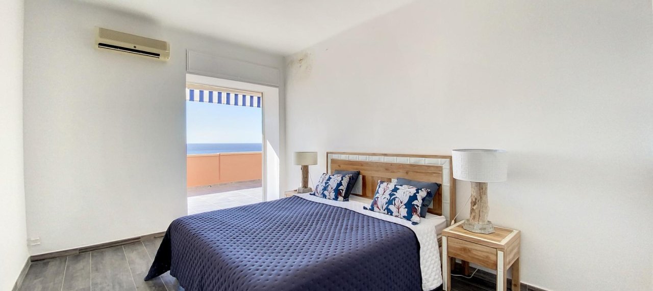 Vente F3/F4 avec vue mer à Ajaccio Route des Sanguinaires