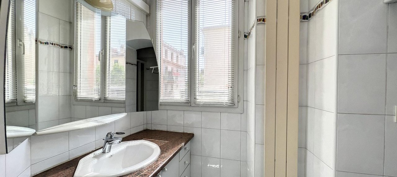 F3 à vendre centre ville d'Ajaccio - Cours Napoléon