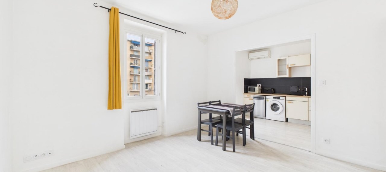 F3 - 8 RUE ANTOINE SOLLACARO