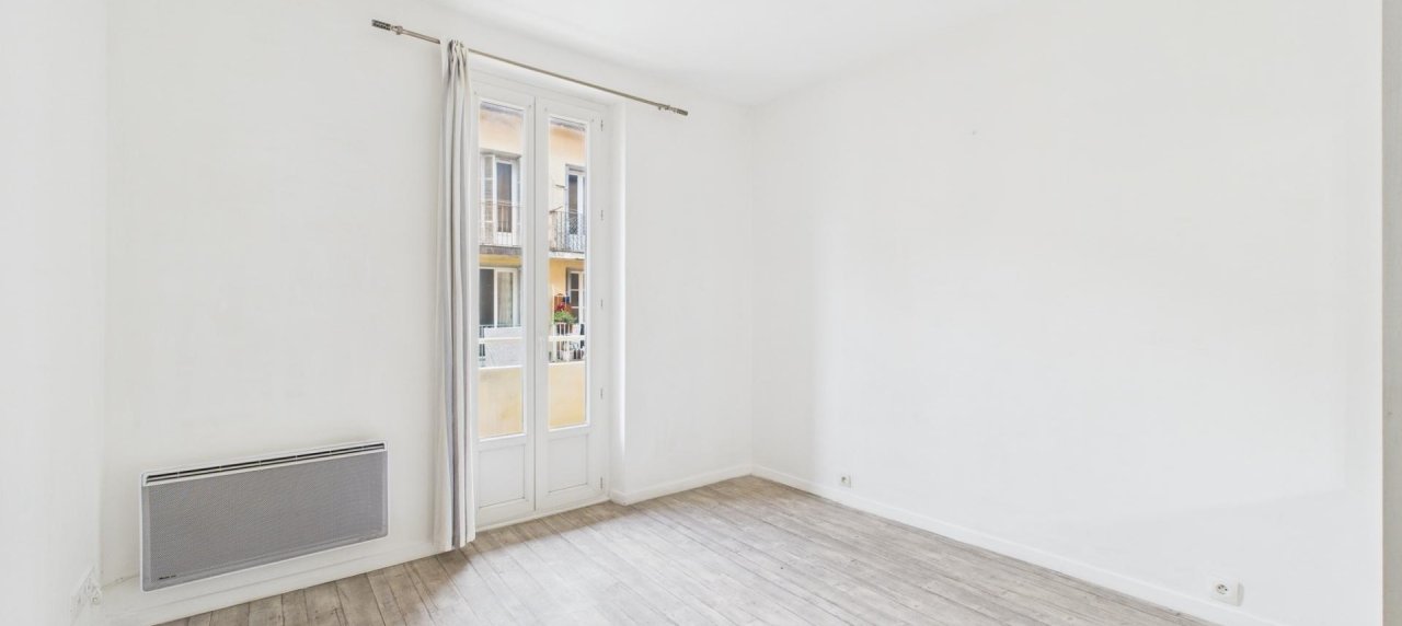 F3 - 8 RUE ANTOINE SOLLACARO