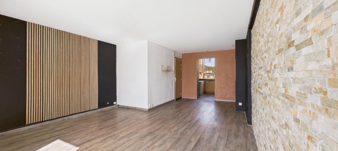 F3 A VENDRE BRASILIA AJACCIO