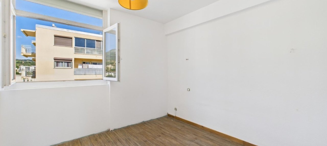 F3 A VENDRE BRASILIA AJACCIO