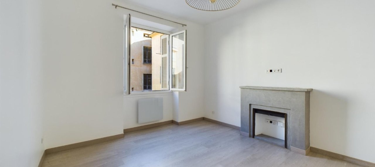 F3 rénové à vendre à Ajaccio - Quartier du Tribunal