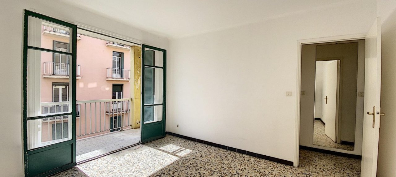 F3 à vendre Montée Saint Jean de 74m² vue mer- Ajaccio