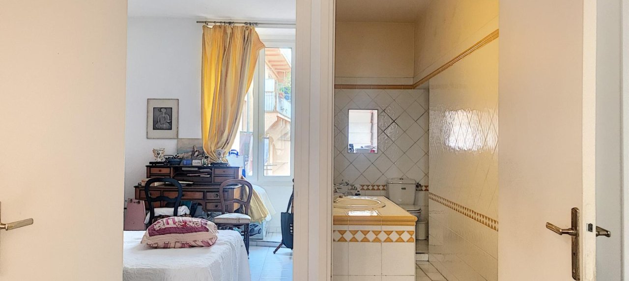 Dans l'Hyper-Centre d'Ajaccio, un grand F3 de 83 m²
