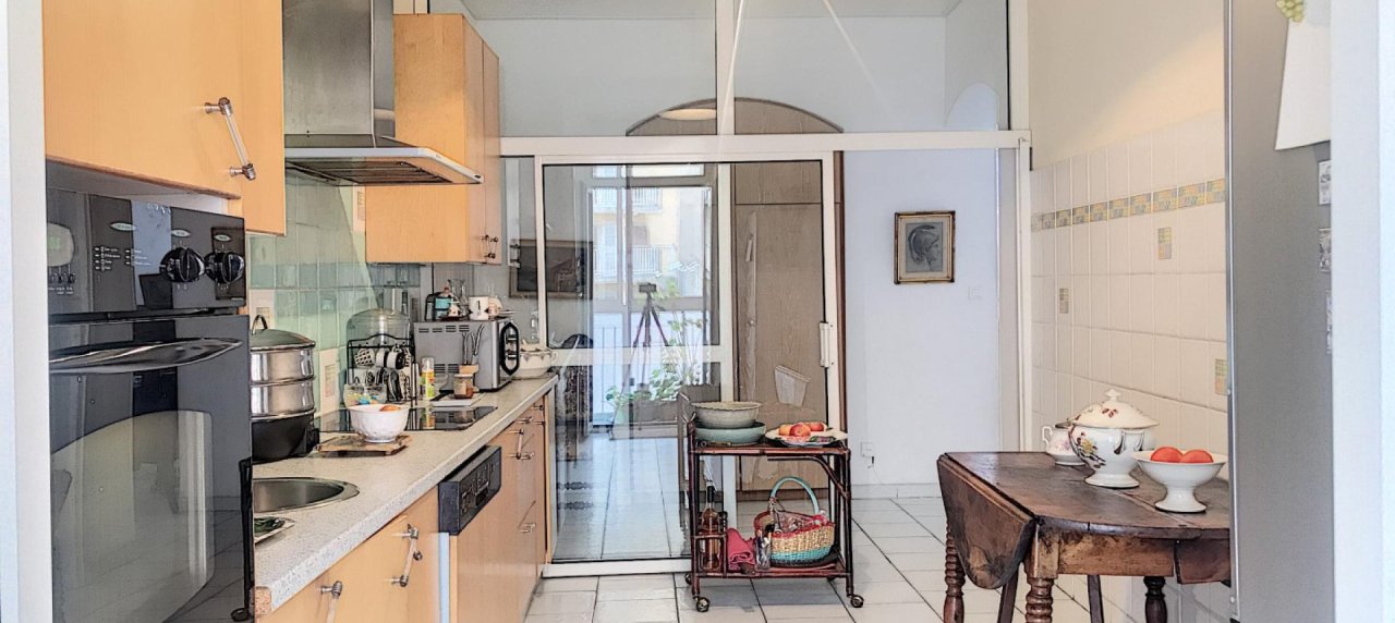 Dans l'Hyper-Centre d'Ajaccio, un grand F3 de 83 m²
