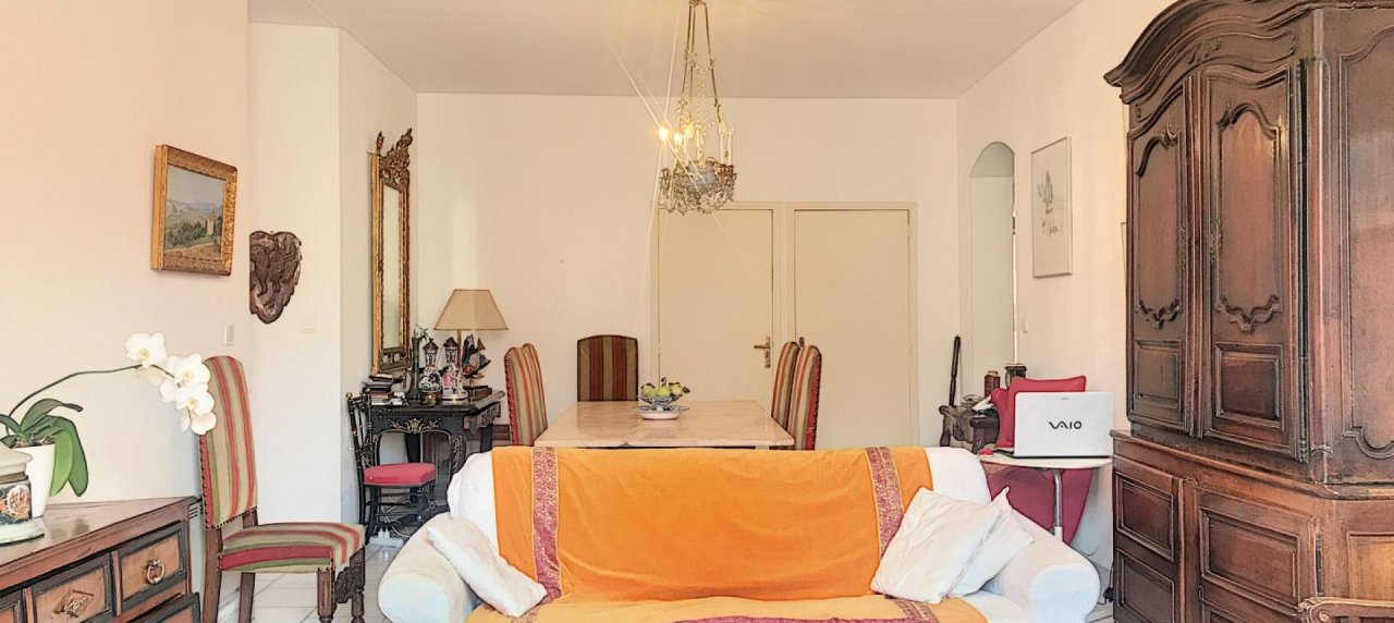 Dans l'Hyper-Centre d'Ajaccio, un grand F3 de 83 m²