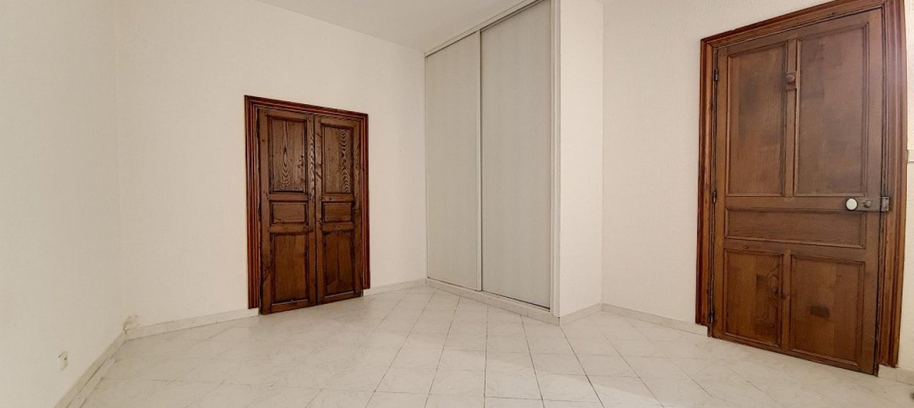 F3 à louer Rue Fesch  chambre 